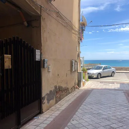 House In Lungomare Tysandros Giardini-Naxos