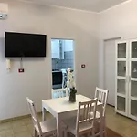 House In Lungomare Tysandros 펜션 지아르디니낙소스